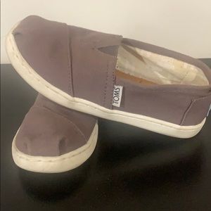 Toms Classic Size 1 Girls or Boys